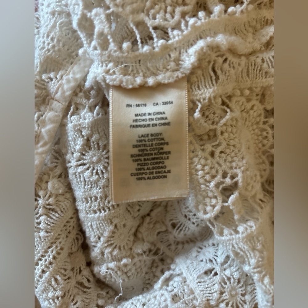 Anthropologie‎ Cream Lace/crochet Top - Size Small Sheer - Picture 4 of 9